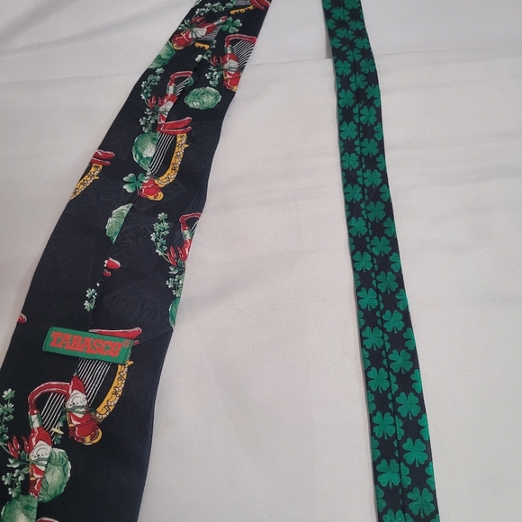 Tabasco Hot Sauce 100% Silk Black St. Patrick's Day Leprechaun Tie - Picture 7 of 9